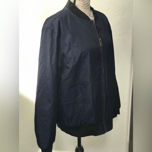 Super Bowl LI Men’s Bomber Style Jacket - Navy with Black Collar Detail, Zip Up - Picture 3 of 14
